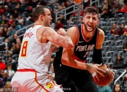 雷火电竞主播-开拓者掀翻老鹰科里森绝杀