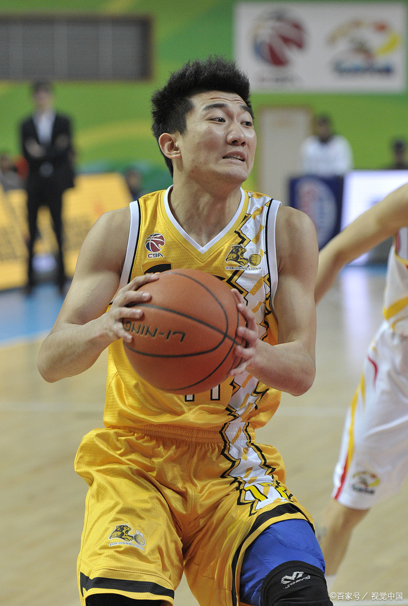 广州队横扫四川队，孙铭徽扛起全队